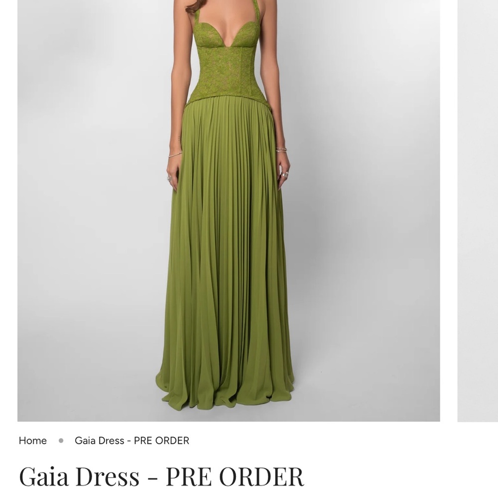 Elegant Green Gaia Dress